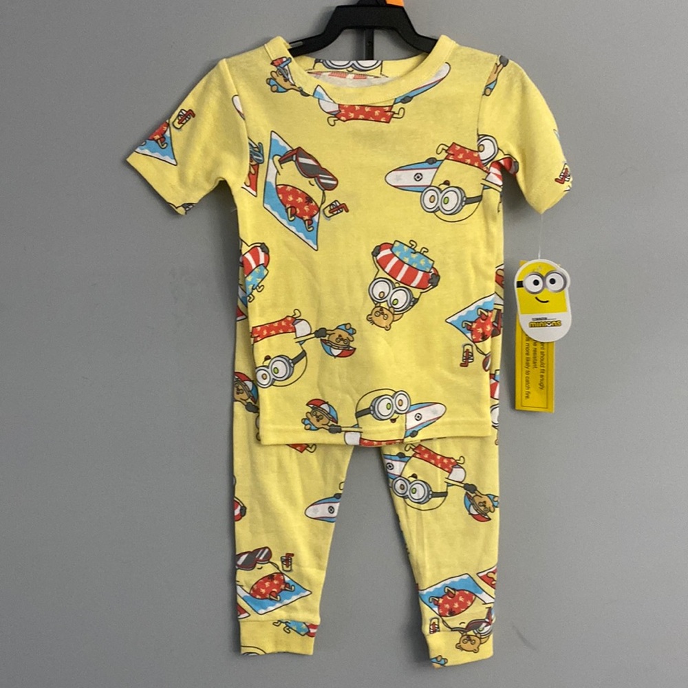 NWT Unisex Minions Pj Set